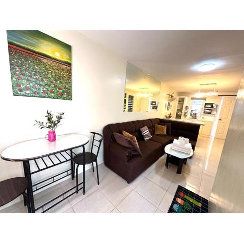 Pontefino Prime Townhouse Vibrant Blue 2-storey