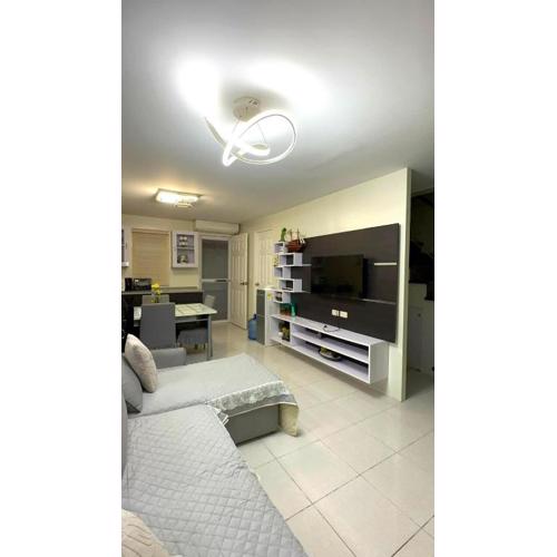 Pontefino Townhouse Comfy Pink 0412 two-storey