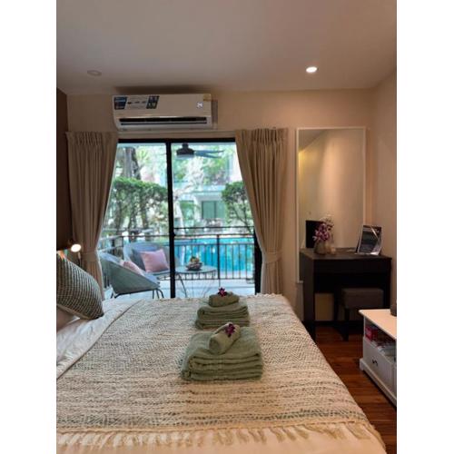 Pool Access Beachfront Studio