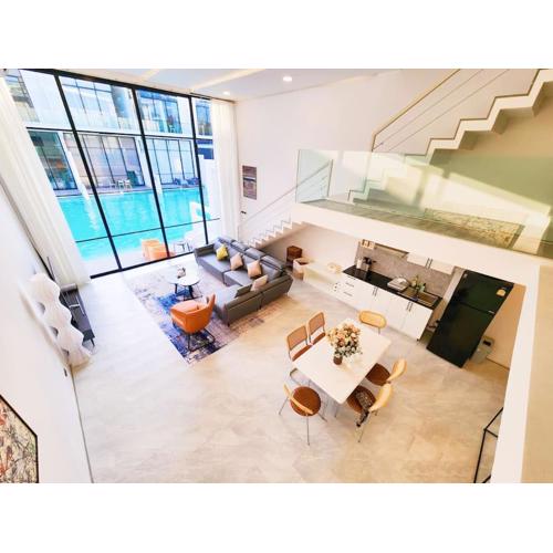 Pool Access Massive Townhouse