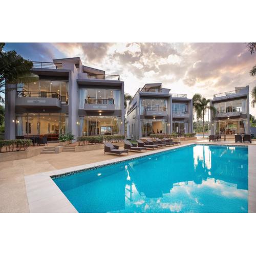 Pool Access Villa, 3-Bedroom near Mission Golf Villa Argent 8