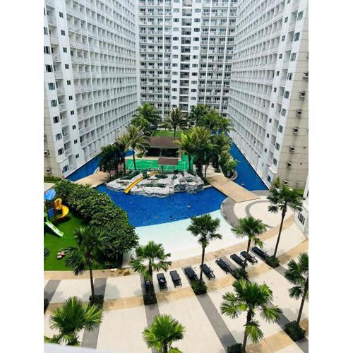 Pool view Condo Near Moa, Airport and IKEA