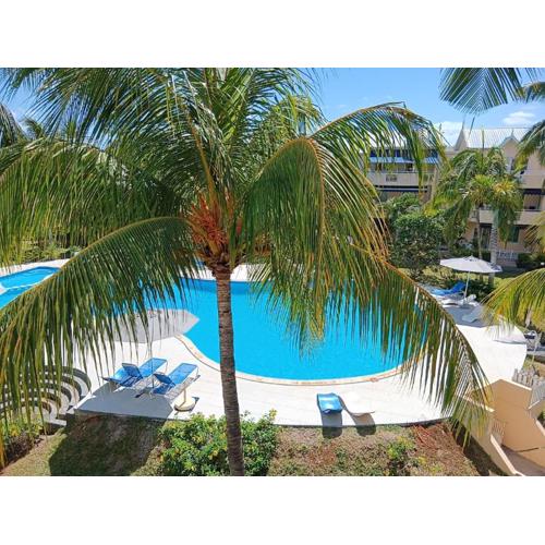 Pool View Loft Apartment