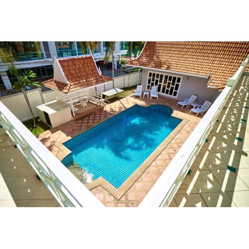 Pool Villa 5bedroom Cosy Beach Pattaya Big area close to the beach