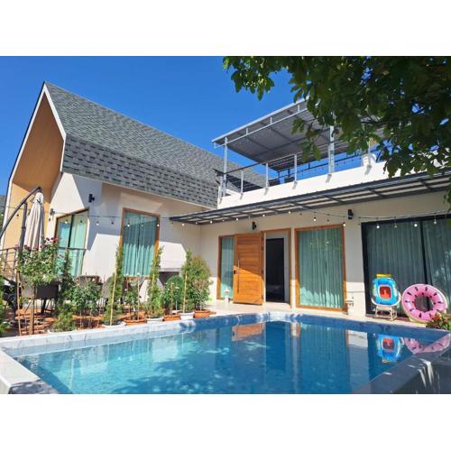 Pool Villa Happiness Lush Valley