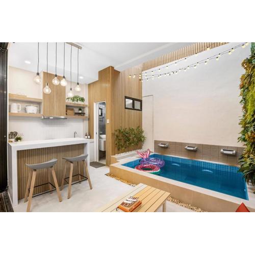 Pool Villa in Lipa with Netflix and Smart Projector