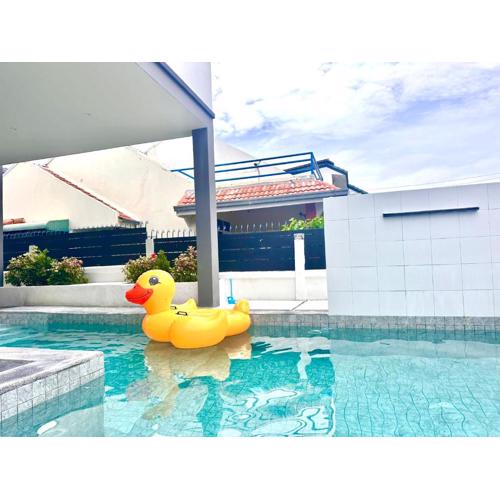 Pool Villa Italian Style in Phratamnak 5 Bedroom KTV BBQ