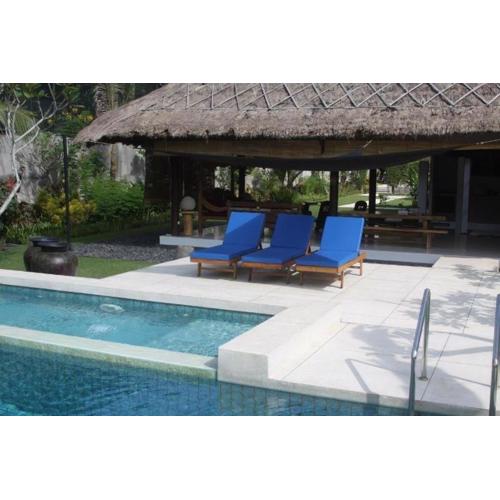 Pool villa not overlooked