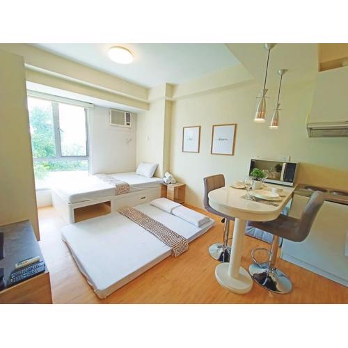 Pool, WI-FI & Netflix in Cebu IT Park