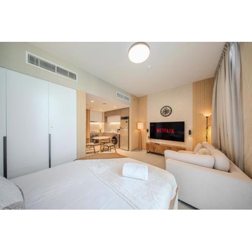 Poolview Studio Aljada Apartment With Carrefour by BlueCloud Holidays