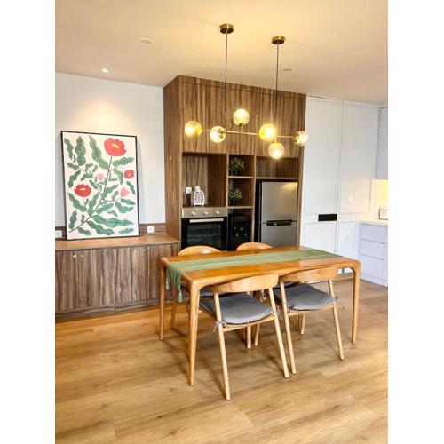 Poppy n Pine 2BR Central Jakarta Monas View with netflix wifi