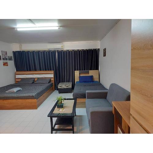 Popular Muang Thong Condo,Building 5