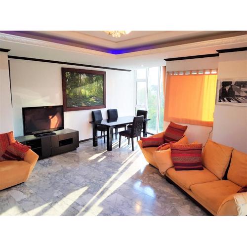 Pratumnak 1 bed condo with sea view