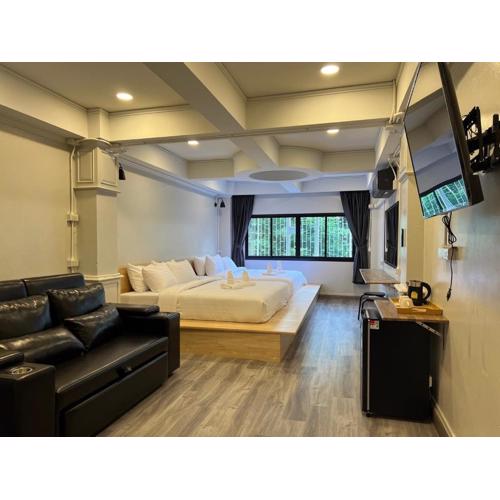 Pratunam Family House 2