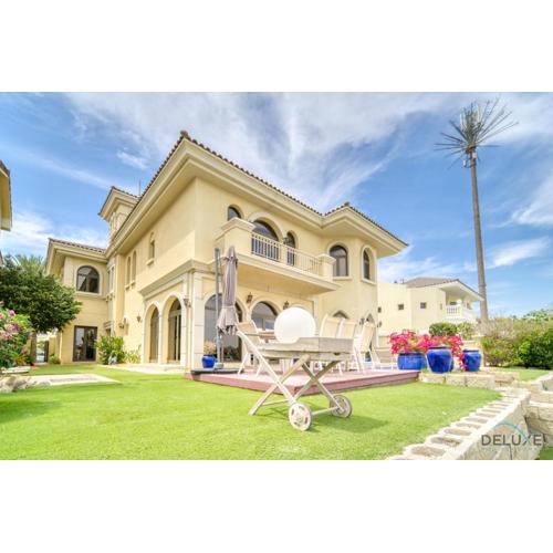 Premier 6BR Villa with Assistant's Room and Private Pool in Frond E Palm Jumeirah by Deluxe Holiday Homes