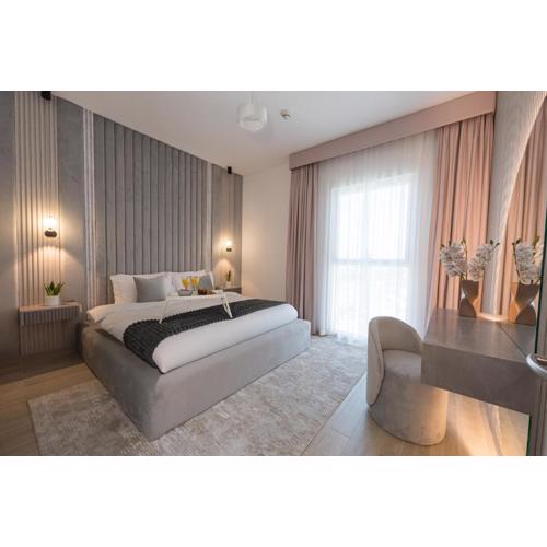 Premium 1BDR Apartment in Yas Island near Ferrari World, Sea World, F1