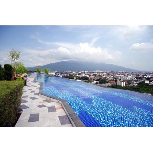 Premium 2 Bedroom Sky pool condo