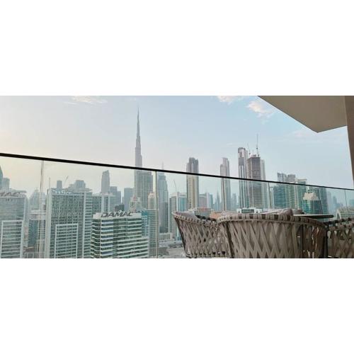 Premium 2br Apt Burj Khalifa View Pool Access