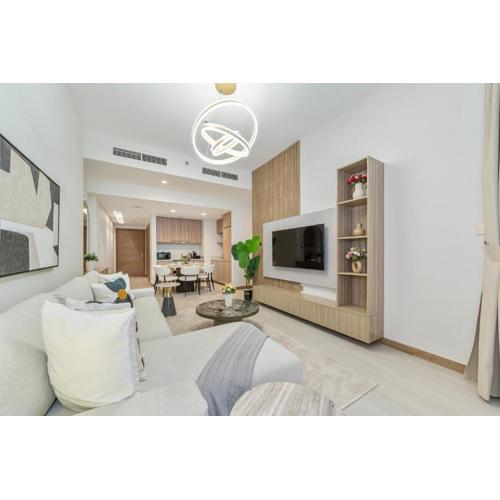 Premium 2BR Apt Home Fully Furnished