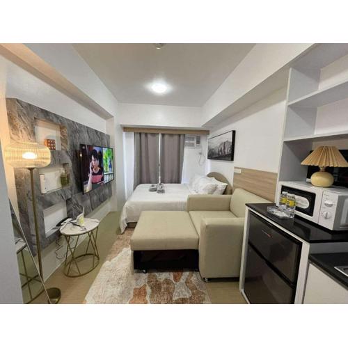 Premium Affordable Condo by Premium Living