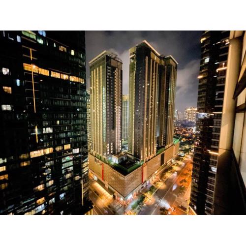 Premium Bgc Staycation, Uptown Area #ournw27b