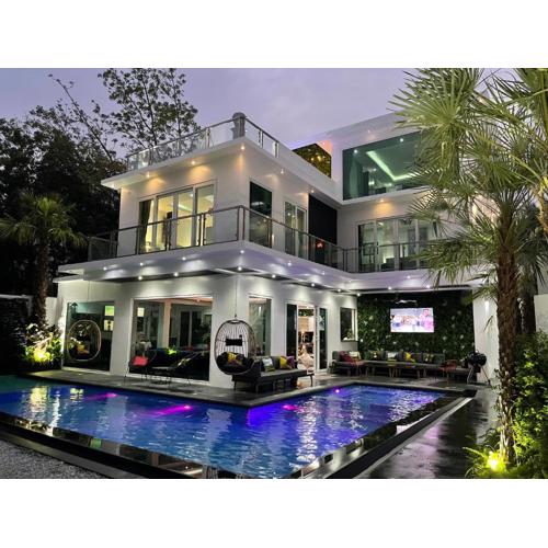 Premium Pool Villa Pattaya