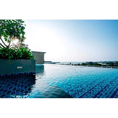 Premium Suite Corner Room & The Blu X Bangsaen