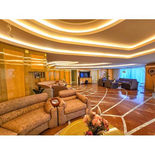 Presidential Penthouse - Vintage Italian Elegance Near Corniche