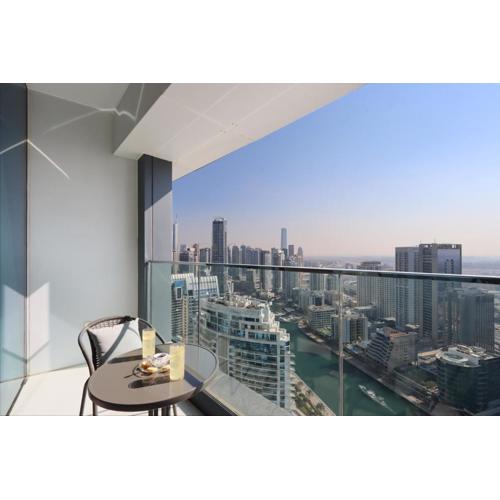 Prime 1BR with Marina Views and Beach Access