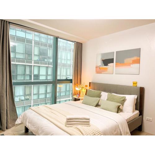 Prime BGC Condo at Uptown Area #oursw11g