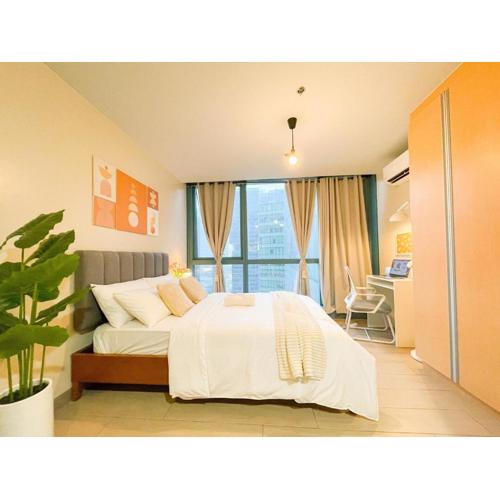 Prime BGC Condo: Uptown Mall & Hyatt #ournw21n