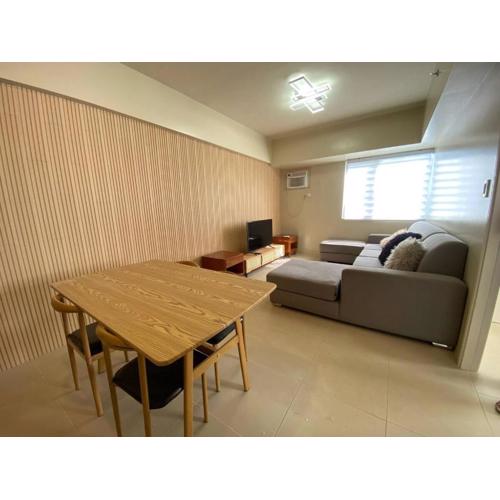 Prime Location BGC Condo, Turf