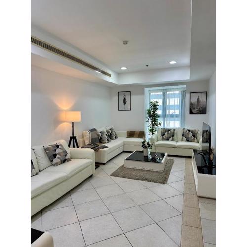 Prime Marina Location Stylish Apartment in Princess Tower