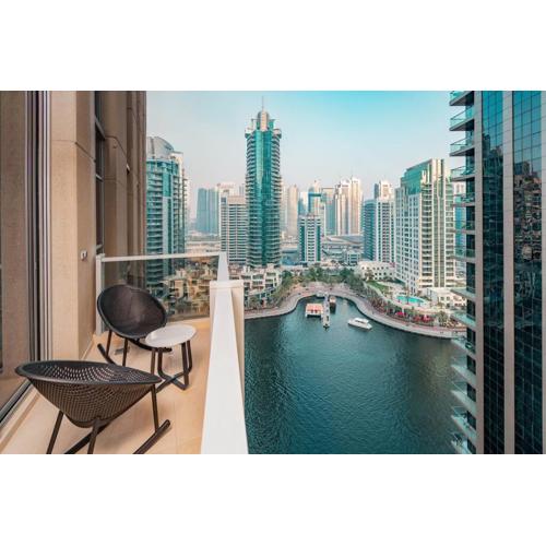 Prime Retreats - steps to Grosvenor Hotel Marina