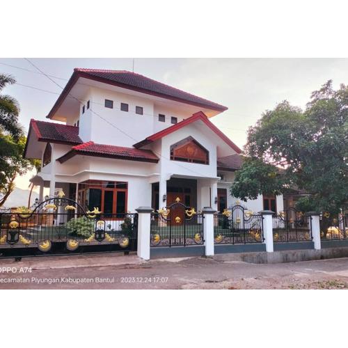 Pringgondani Homestay