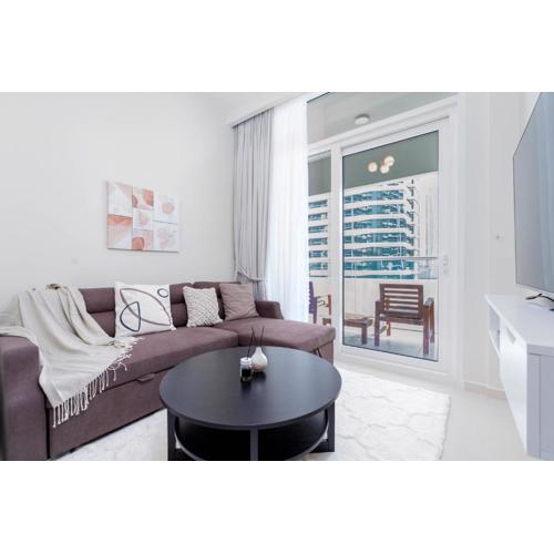 Pristine 1 BR at Reva Residences