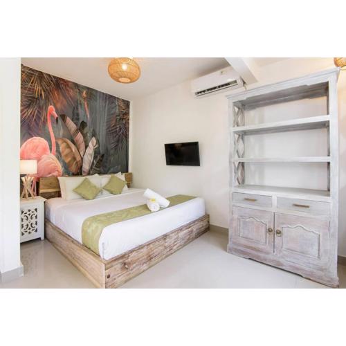 Private 1 bdrm apartmnt new renovated monthly deal