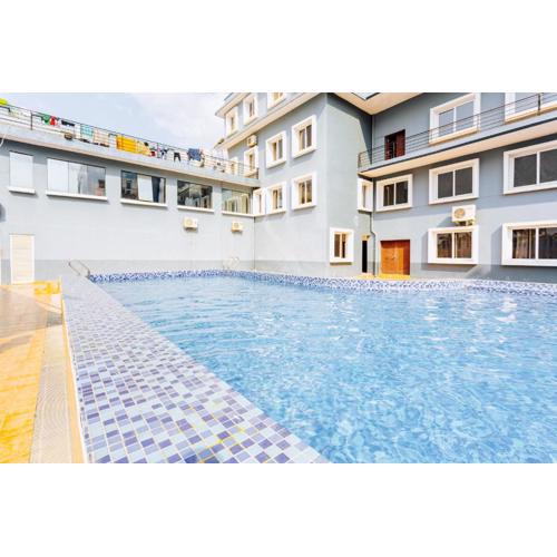 Private 3 BR Sea Breeze Apt - Pool, Walk to the beach, Gen set