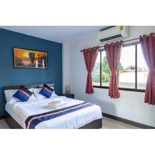 Private 3 BR Townhome in City of CM Near Old City