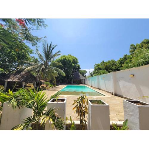 Private 4 Bedroom Villa in Diani