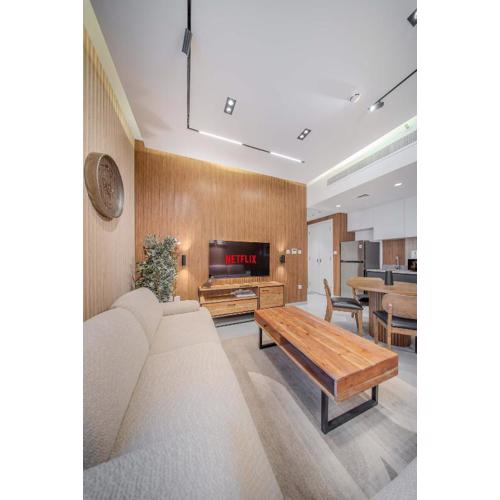 Private Apartment - 1BR Aljada Home - Sleeps 4