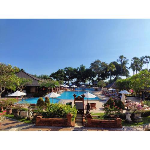 Private Apartment inside Beach Resort Jayakarta