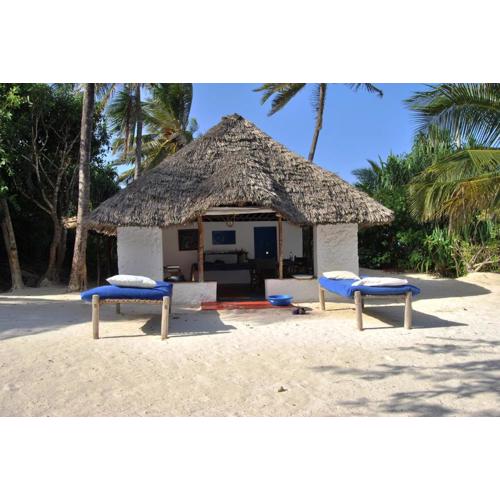 PRIVATE BEACH BUNGALOW ZERO MINUTE to beach Matemwe