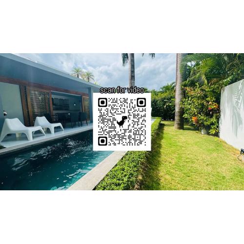 Private Garden Villa With Parking