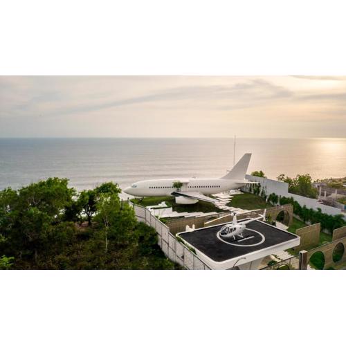 Private Jet Villa Uluwatu