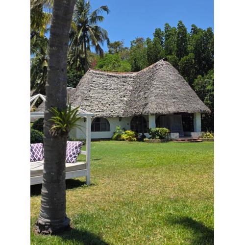 Private Luxury Villa in Marina