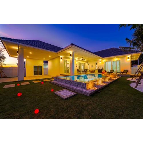 Private Modern 3 Bedroom Pool Villa! AV1