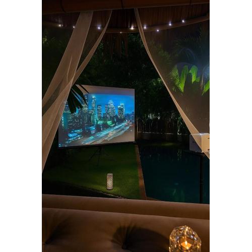 Private Pool & Cinema House