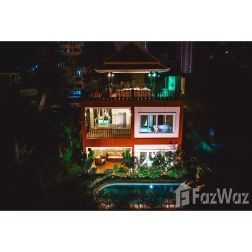 Private Pool & Jacuzzi Villa, Phratumnak, Pattaya - 600m from the beach, 711 nearby