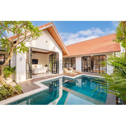 Private Pool Villa Concasa by OriVista